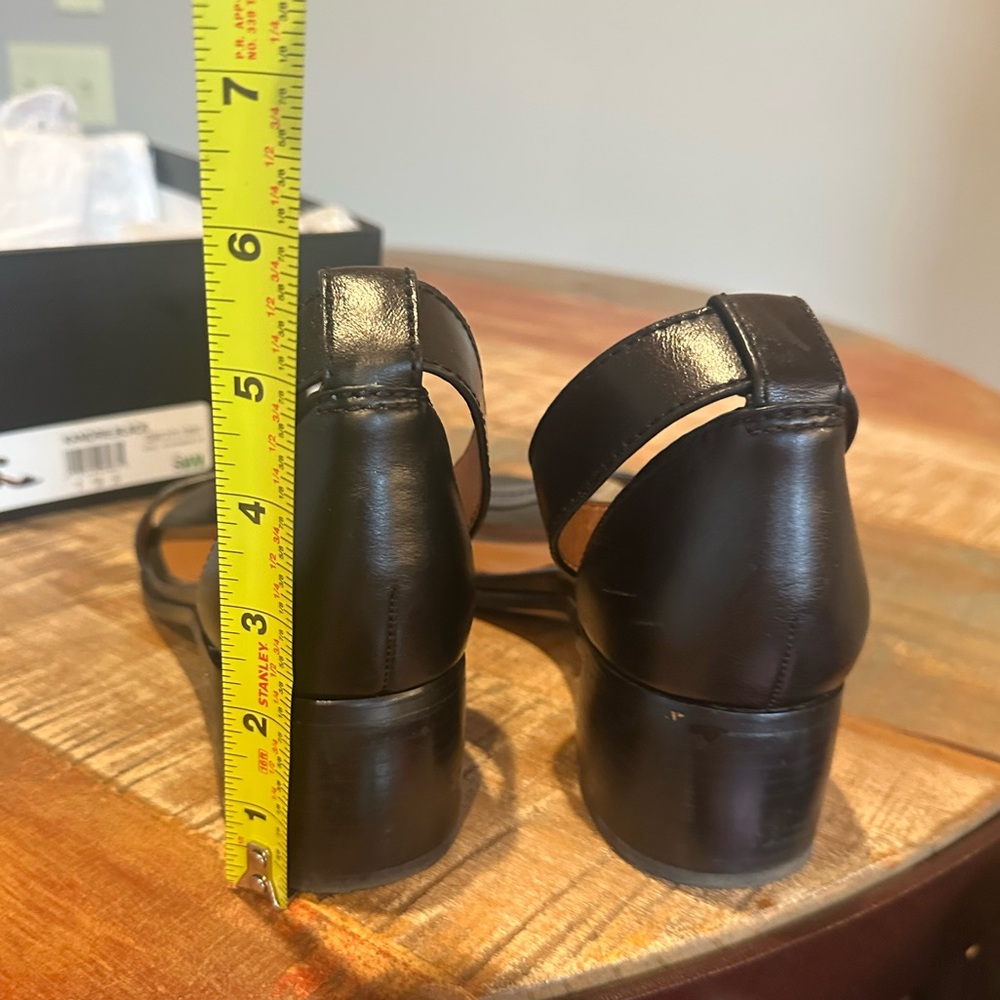 Black Leather Ankle Strap Sandals 8 WIDE, Kandri by 27 Edit brand, EUC - Picture 3 of 9
